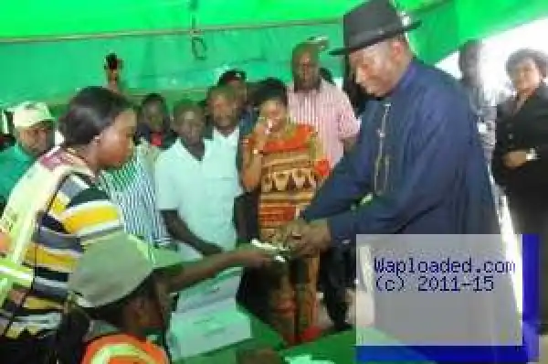 Again, Card Reader Fails To Capture Former President Goodluck Jonathan